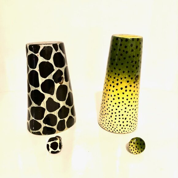 Vintage Girafe and Spotted Salt and Pepper Shakers - Picture 2 of 8